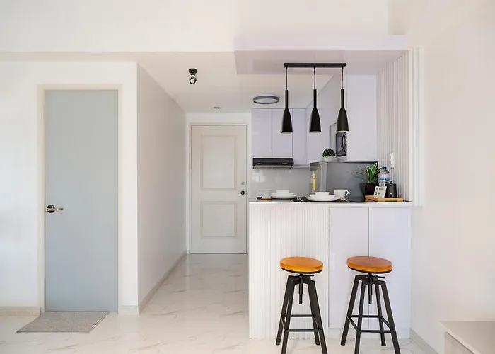Apartamento New! Modern In Greenbelt Makati With Pool & Gym