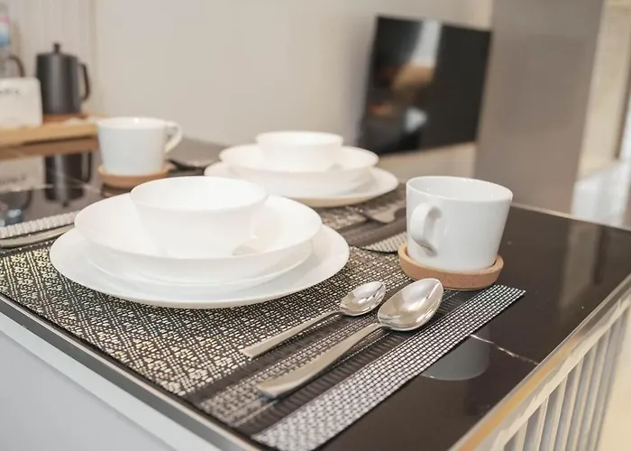 Apartamento New! Modern In Greenbelt Makati With Pool & Gym