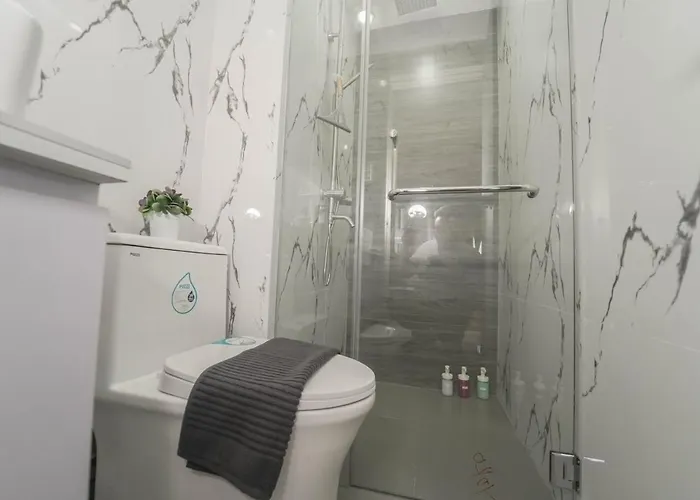 New! Modern In Greenbelt Makati With Pool & Gym Apartamento Manila